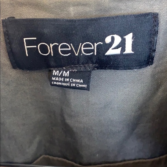 🌾Forever 21🌾 - Green Jacket - Picture 4 of 5